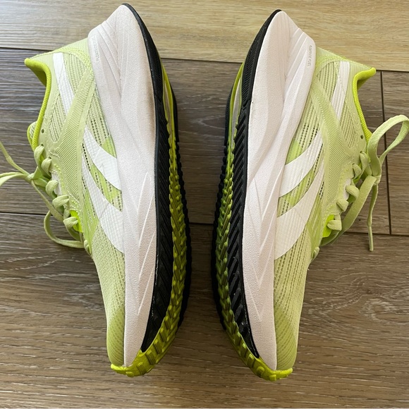 Reebok Energen Tech Plus Women’s Running Shoes in Laser Lime - Picture 10 of 12